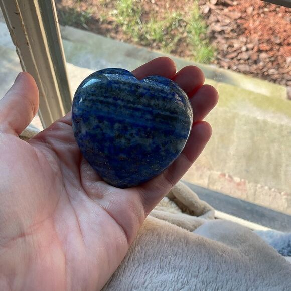 Lapis Lazuli Heart Crystal 💙 - Picture 2 of 5